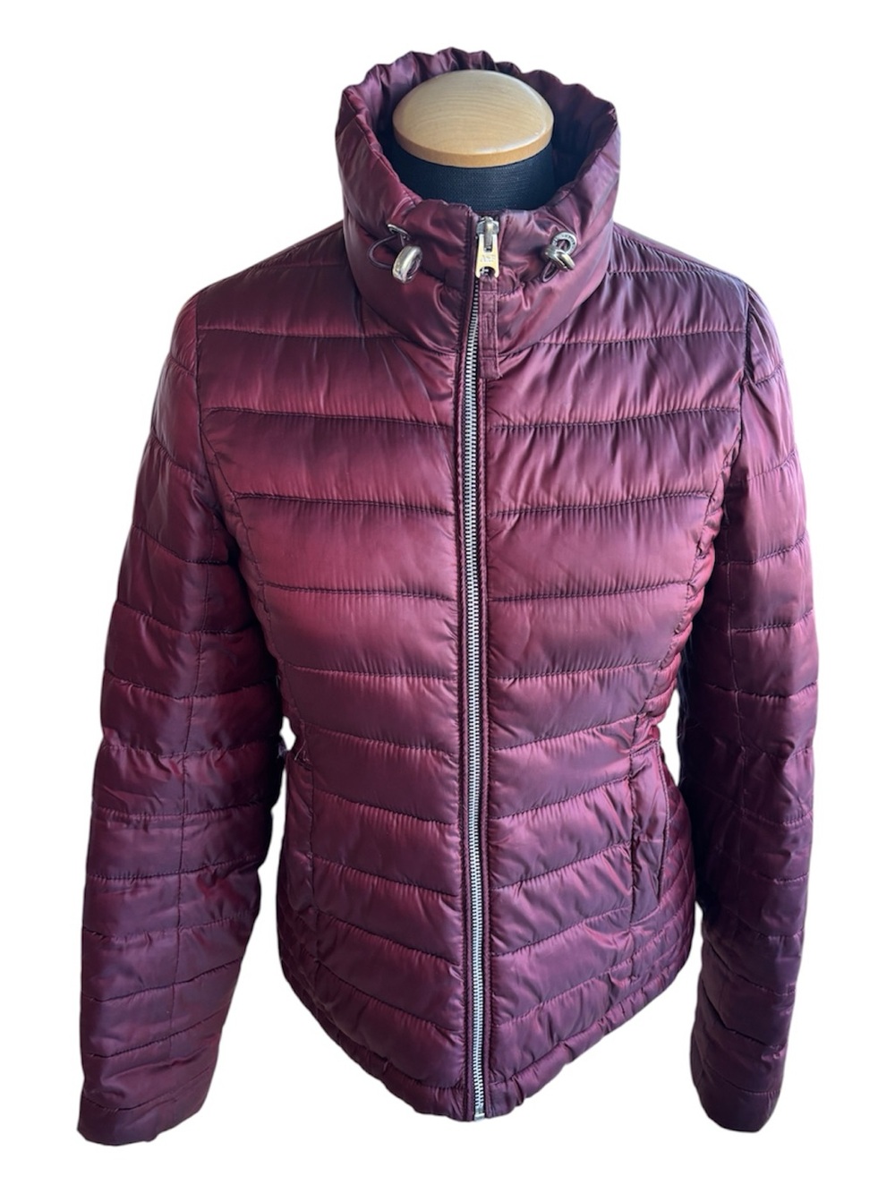 Abercrombie & Fitch Lightweight Puffer Coat XS Wine Red Water Wind Resistant